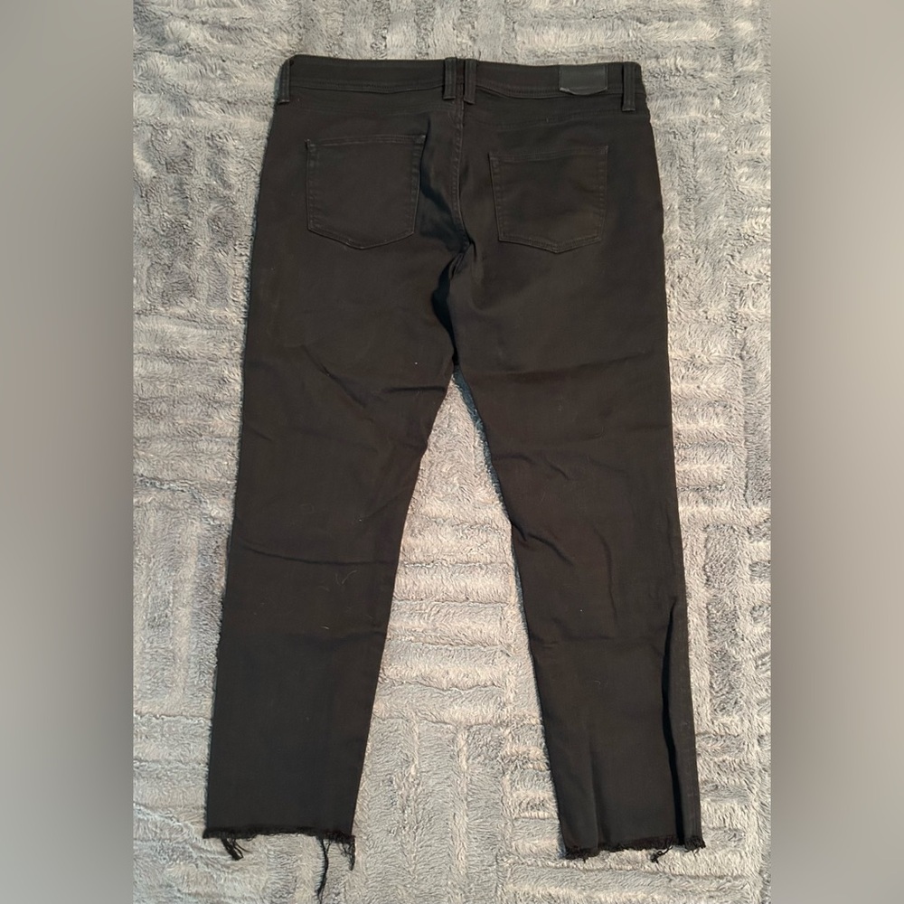 🎉 Host Pick 🎉 Burberry Brit Black Skinny Low Rise Distressed Hem Jeans - Picture 2 of 10